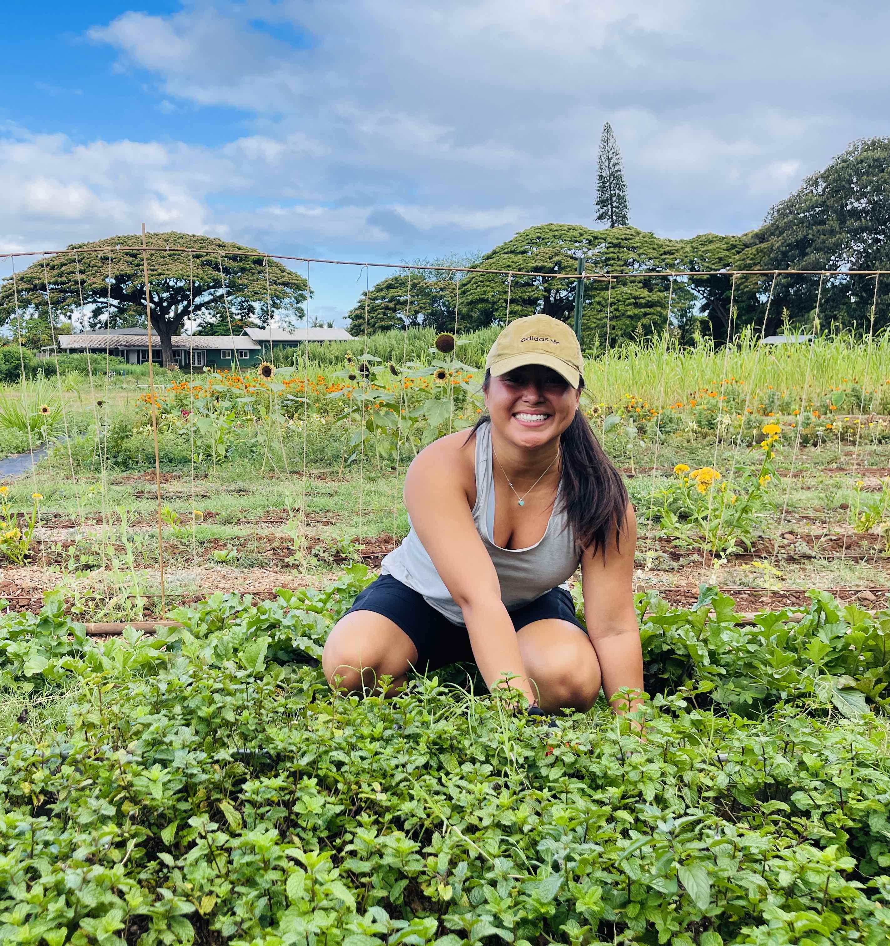 Claudia volunteering on the North Shore of Oahu.